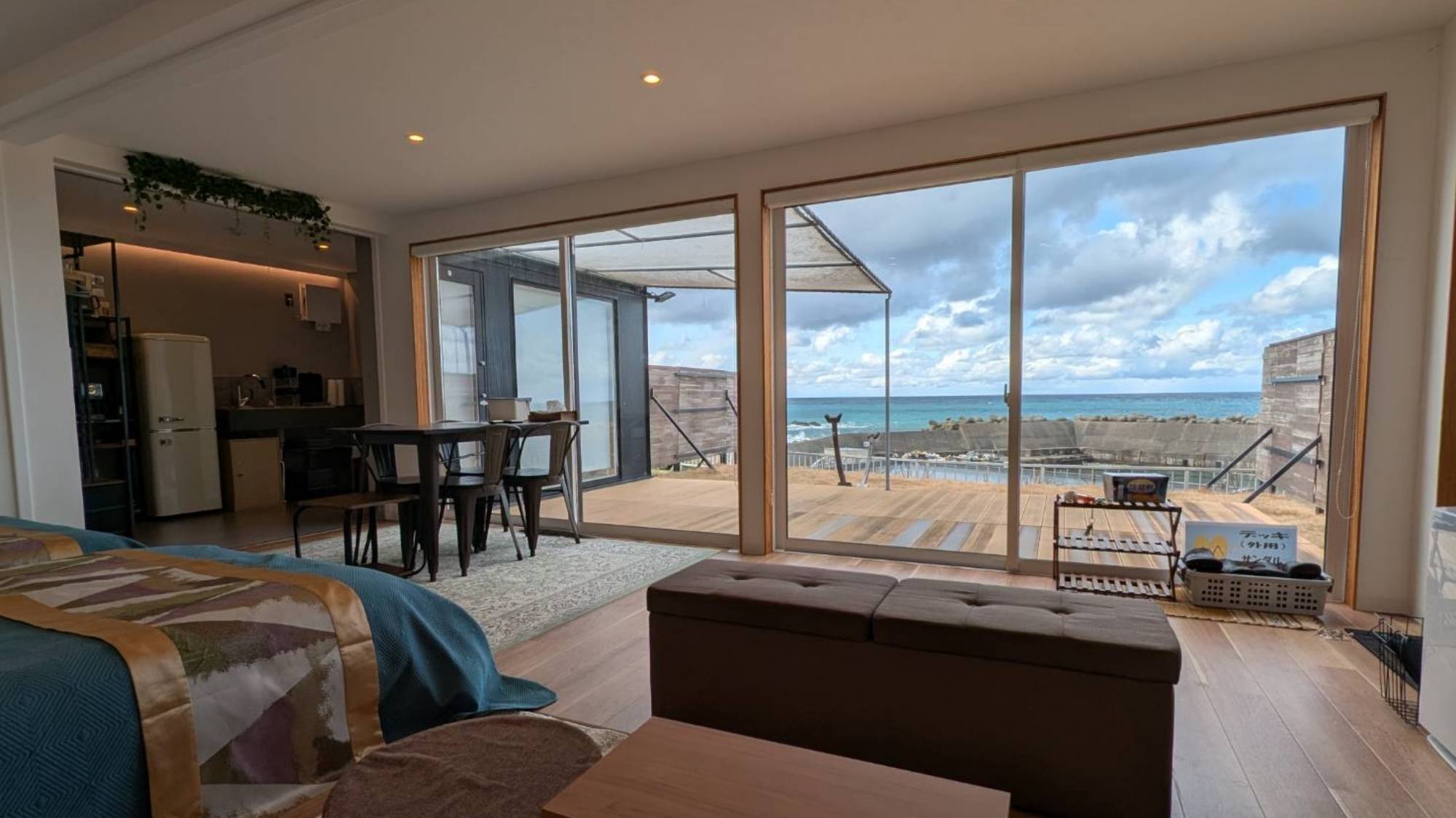 【翠ーSUI】テラスからは視界いっぱいのオーシャンビューをお楽しみいただけます。