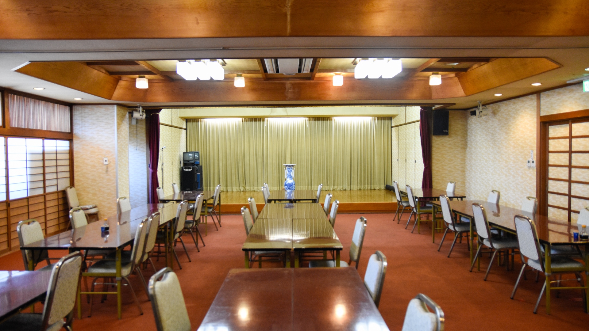 お食事会場