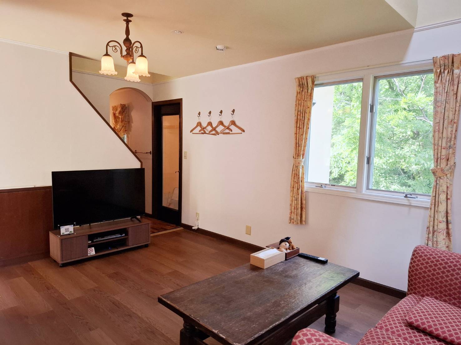 メゾネットルーム（107）のリビング（１F）