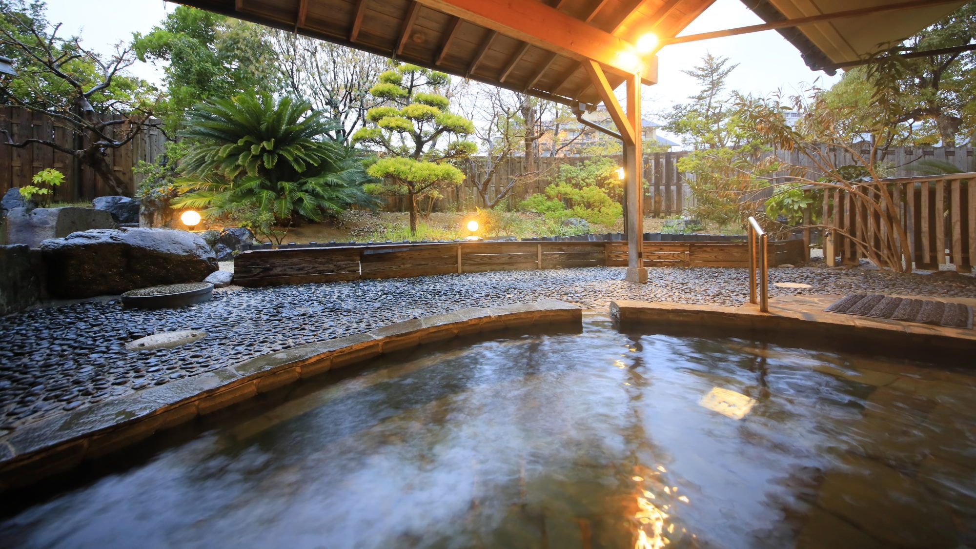 ※訳アリ【広間食×朝食】チェックインは22時まで／地産地消で山陰の恵みを愉しめる／広間食＜朝食付き＞