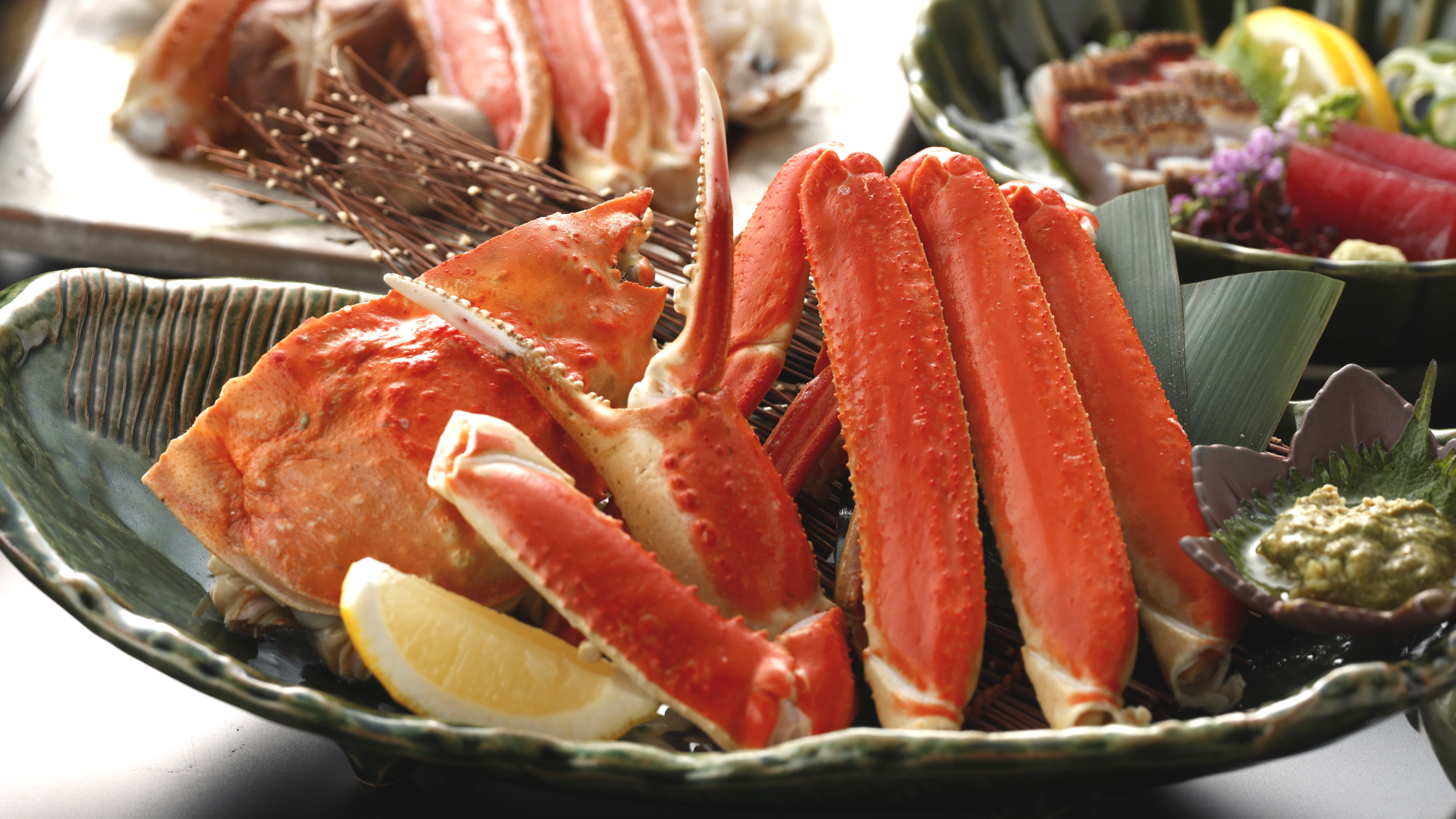 【夕食/特選蟹会席】先ずは蟹そのものの旨味を味わえる茹で蟹をたっぷり半身で　※一例
