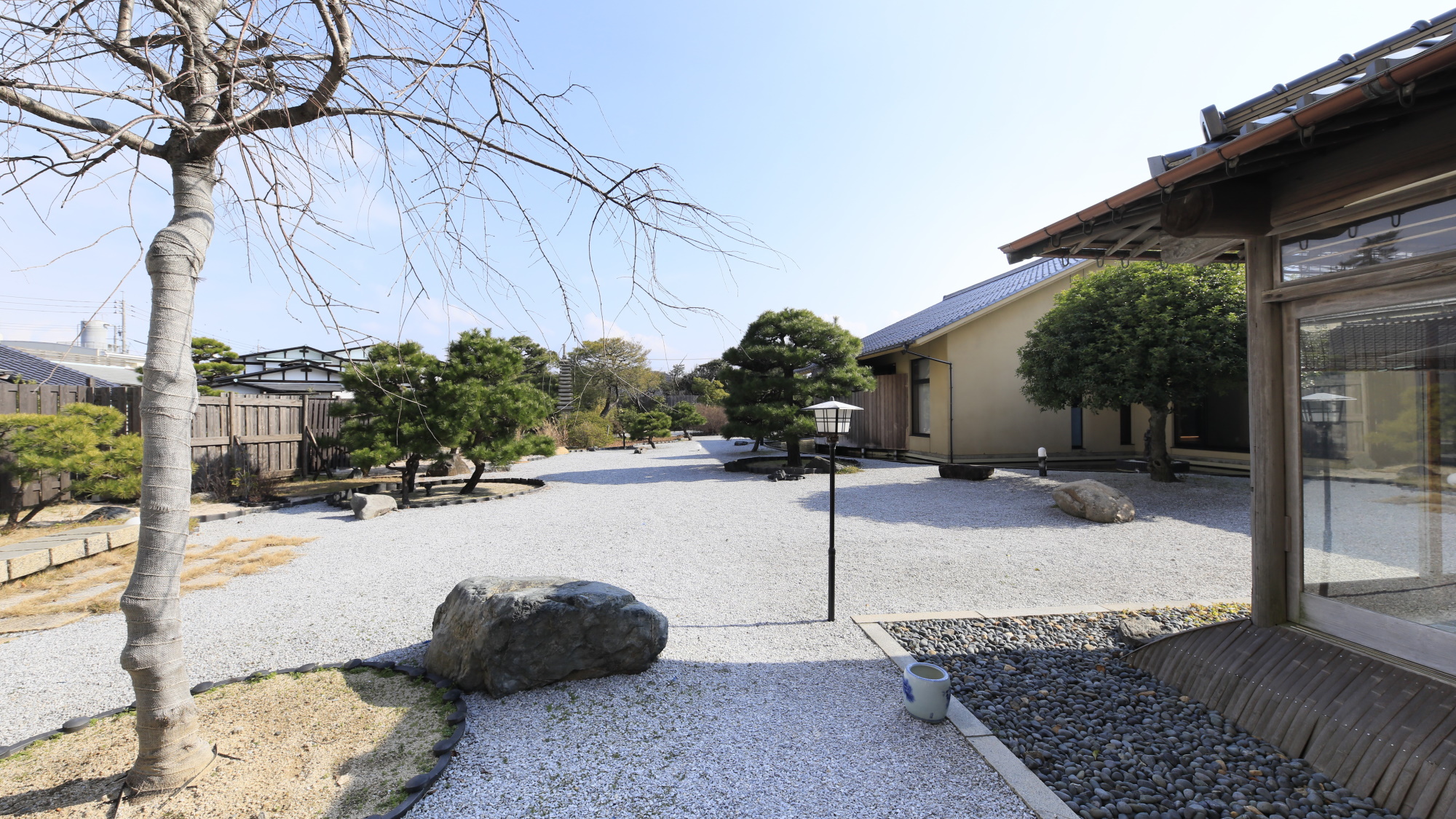 【庭園】四季折々の愉しみ方がございます