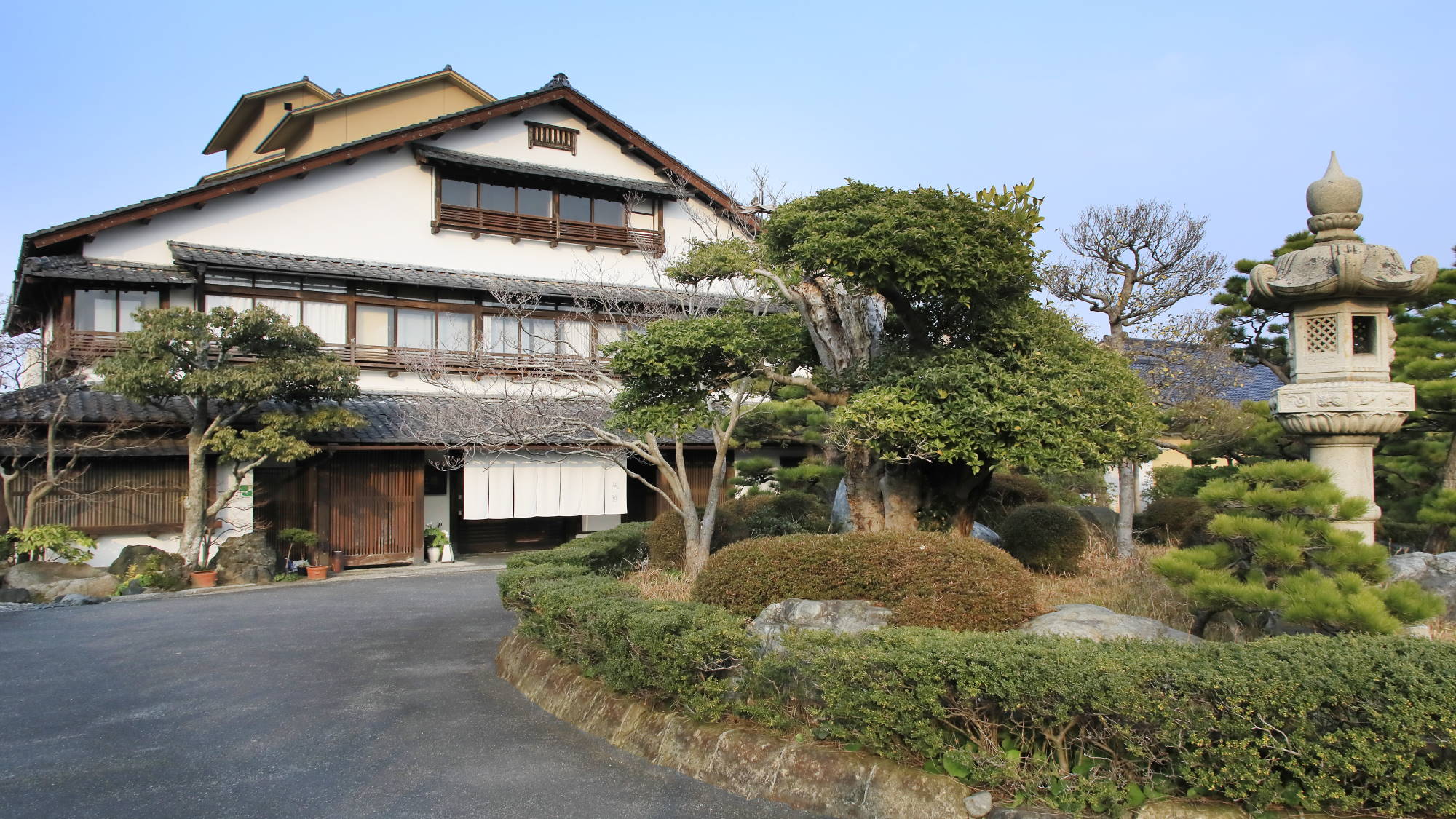 【外観】和の前庭