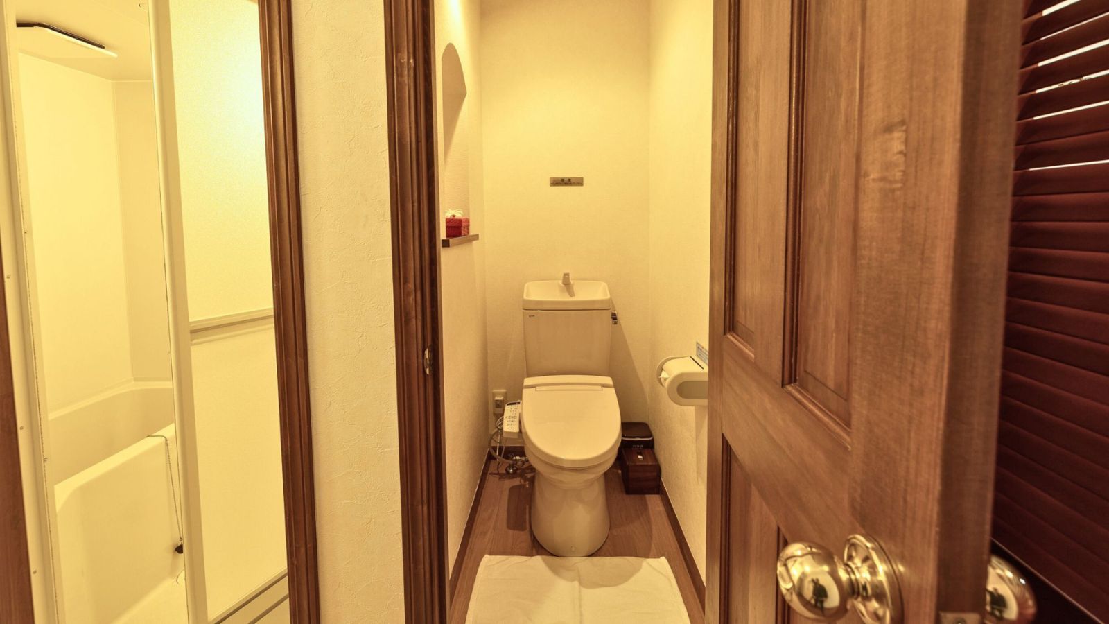 本館2階部屋水回り