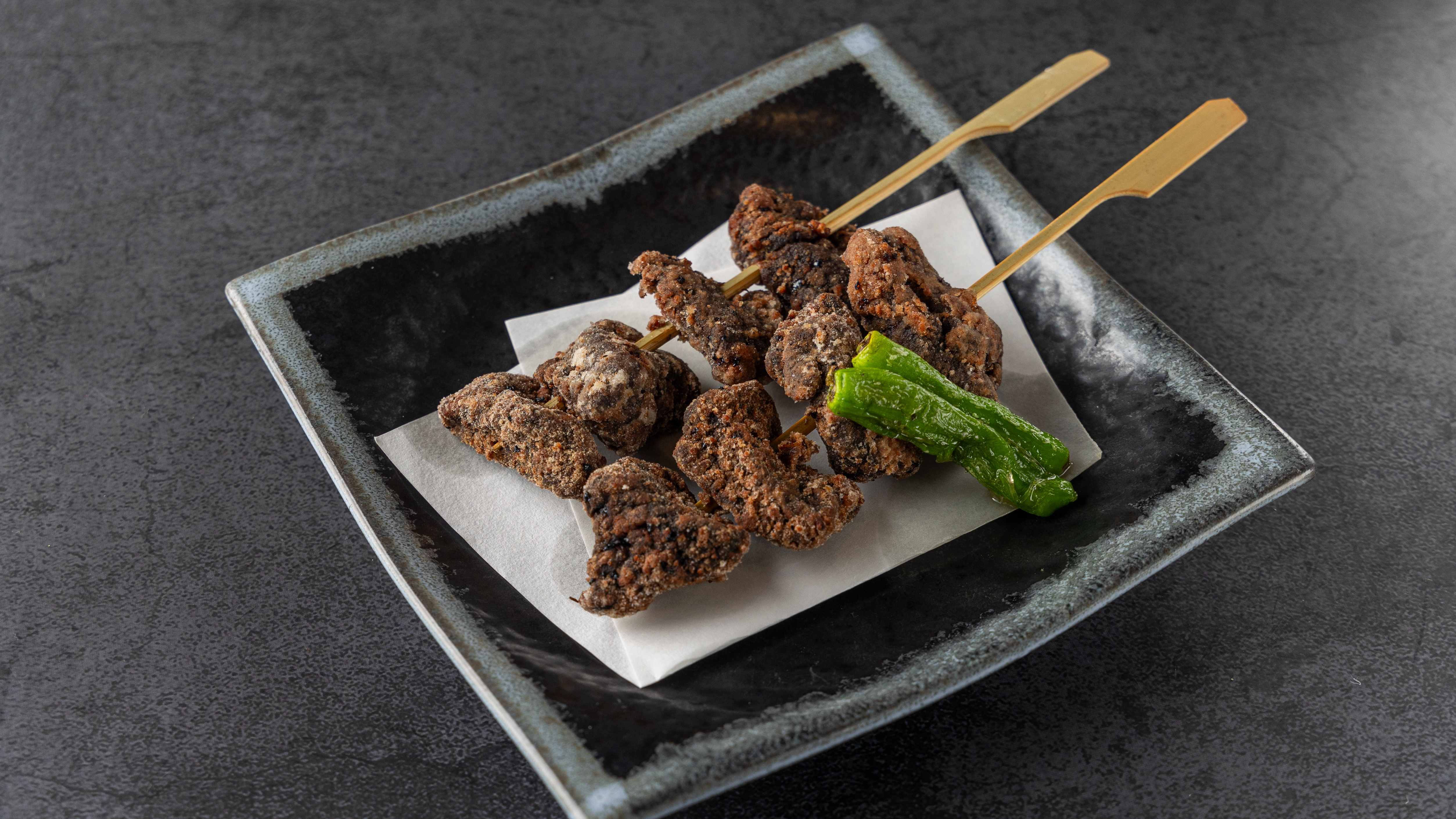 クジラの串揚げ