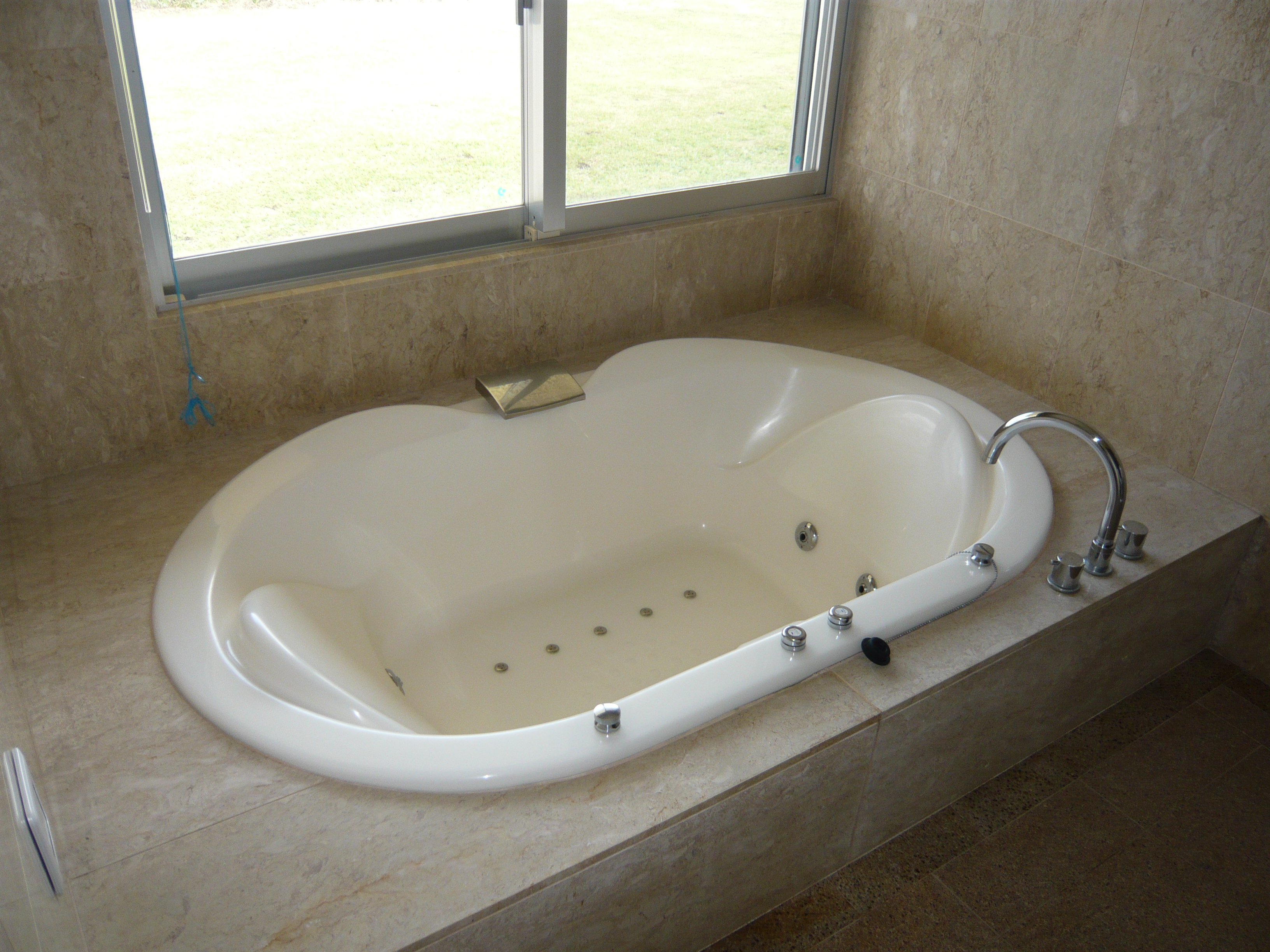 スイートルーム4