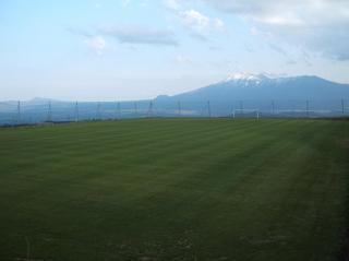 コテージら・ルーナ専用サッカーグラウンド　夏は暑さ知らずでスポーツ合宿に最適です☆