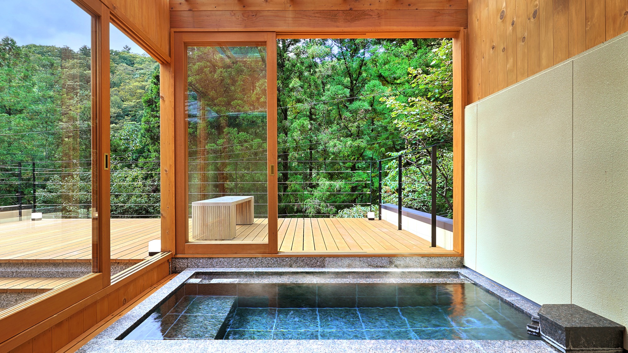 【月】最上階展望露天風呂付和洋室（別邸美月庵）