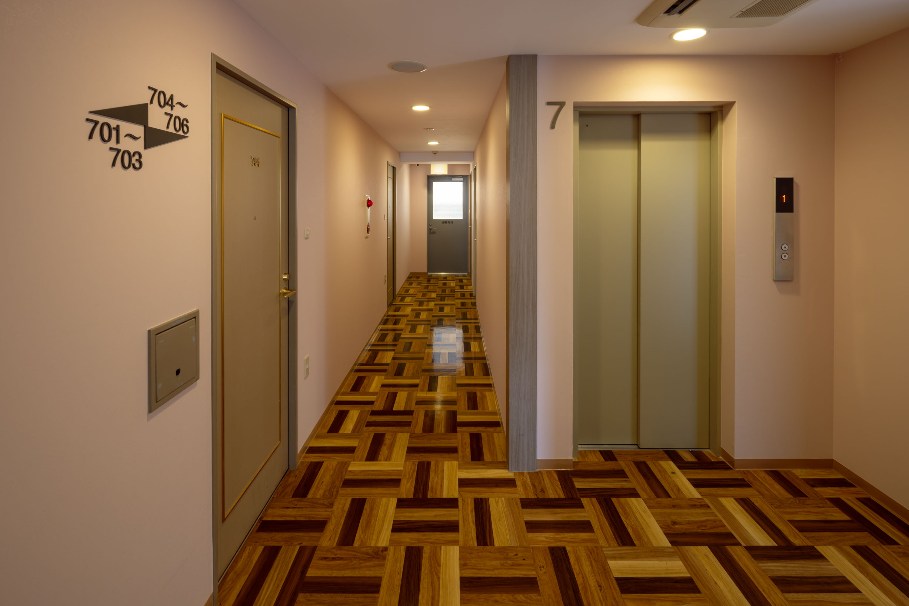 リニューアル　廊下