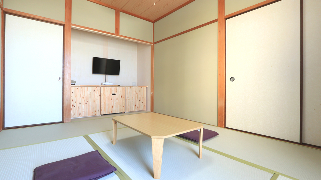 日本三古湯のかけ流し温泉と新畳の和室6畳