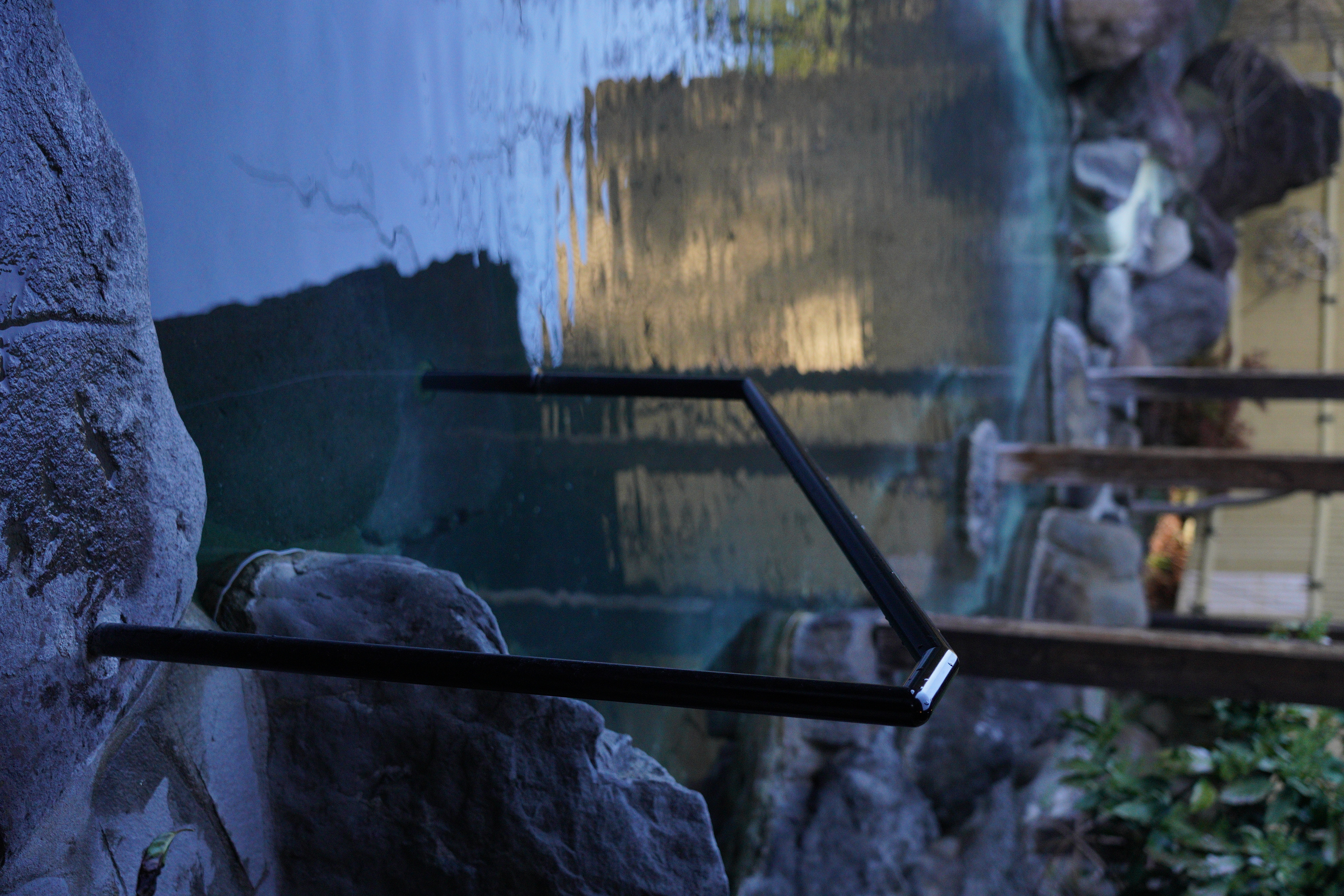 露天風呂の手すり