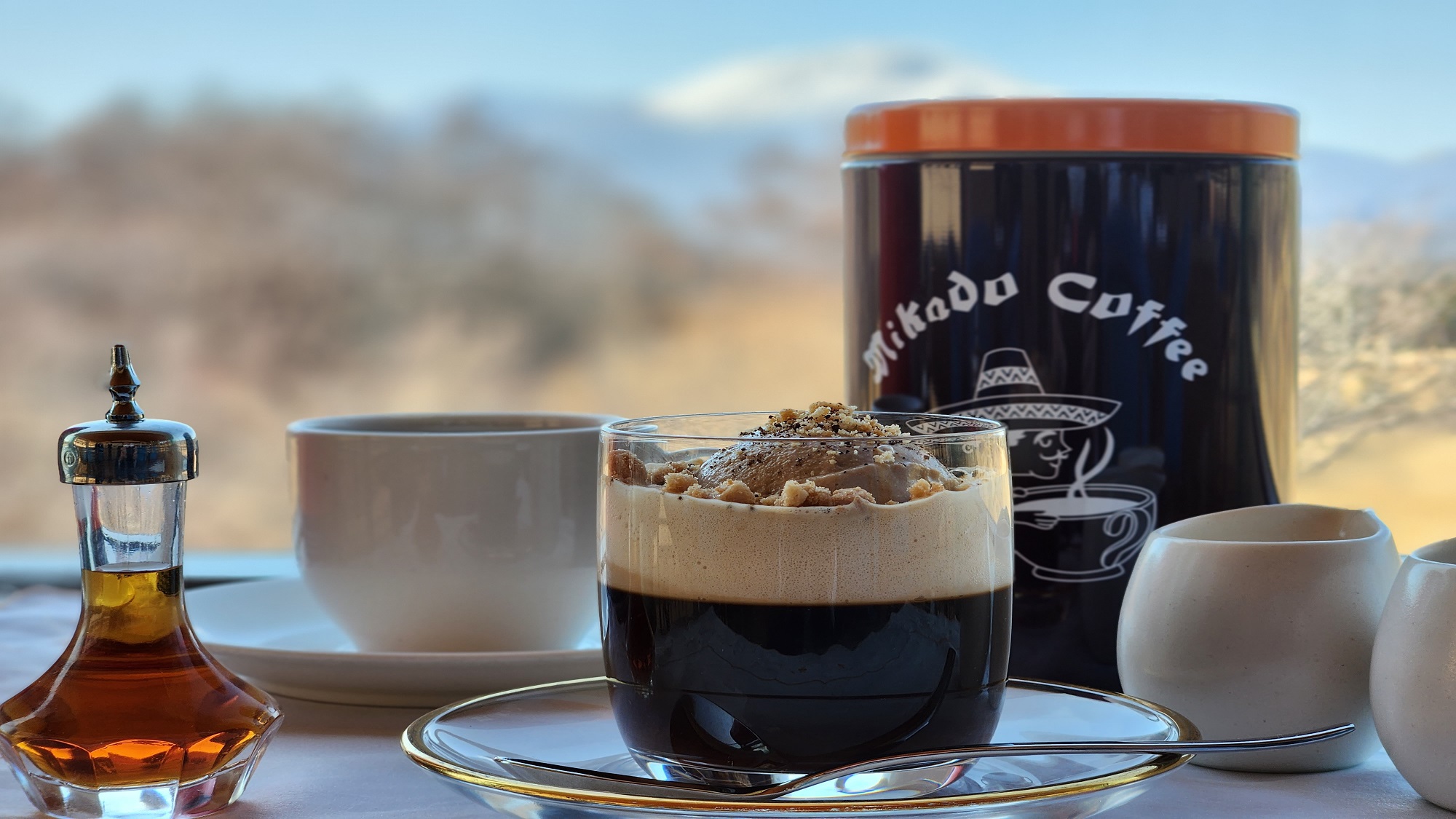 2人だけバルコニーで絶景カフェ＆スイーツ