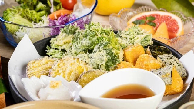 駿河湾の恵みビュッフェ★水揚げ日本一！新鮮カツオと近江牛お取り寄せ（2025.5/24〜7/12）