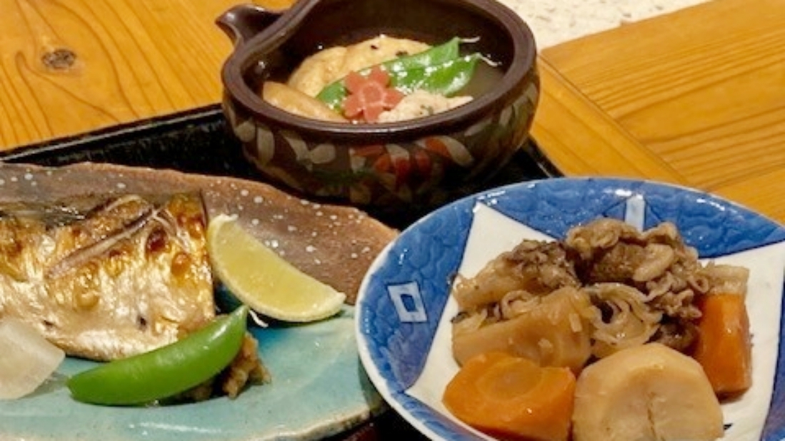 【土曜もお得】今だけ特別＜2食付10000円！＞定食の夕食付き■気軽に友人や家族と温泉旅行へ♪