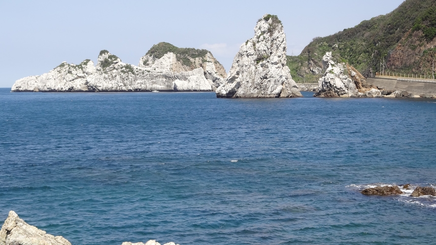 *【白崎海岸】日本の渚百選にも選ばれた白崎海岸は散策するにも！