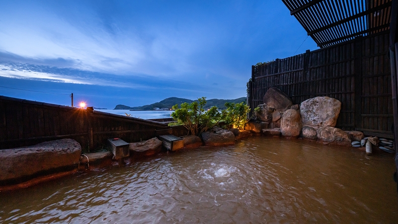 【連泊】2DAYS PREMIUM PACKAGE（朝食付）／1泊分の夕食特典付き