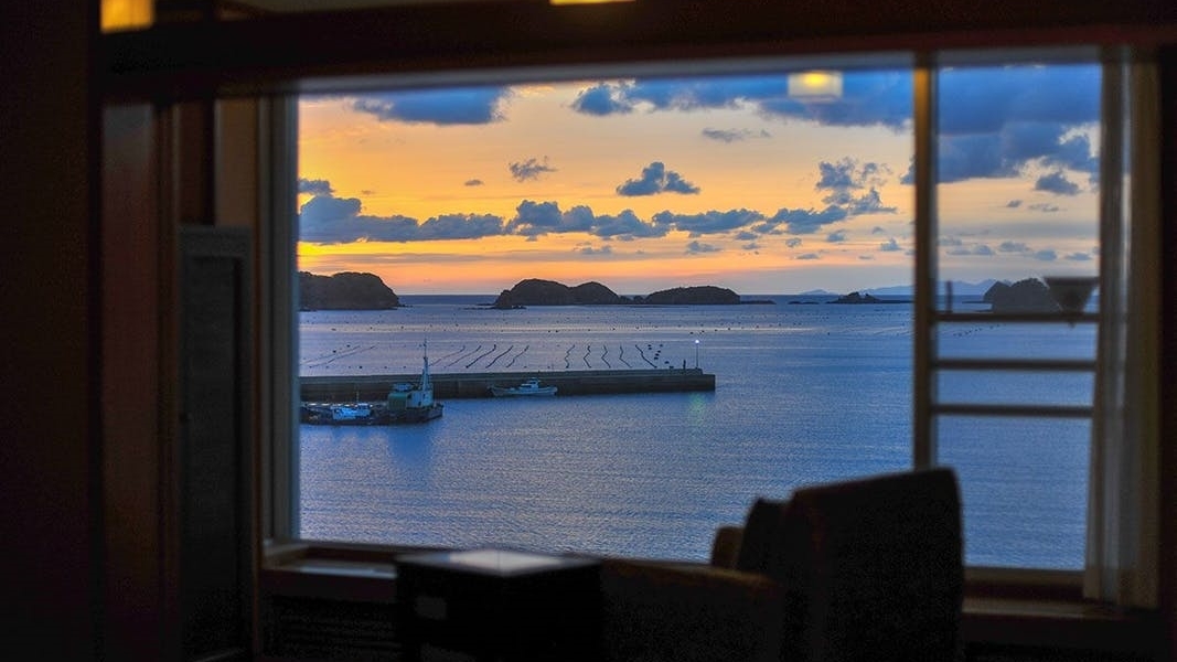 【期間限定】源泉掛け流し露天風呂付き和洋室（82平米）へ2ランクアップグレード｜1泊2食付