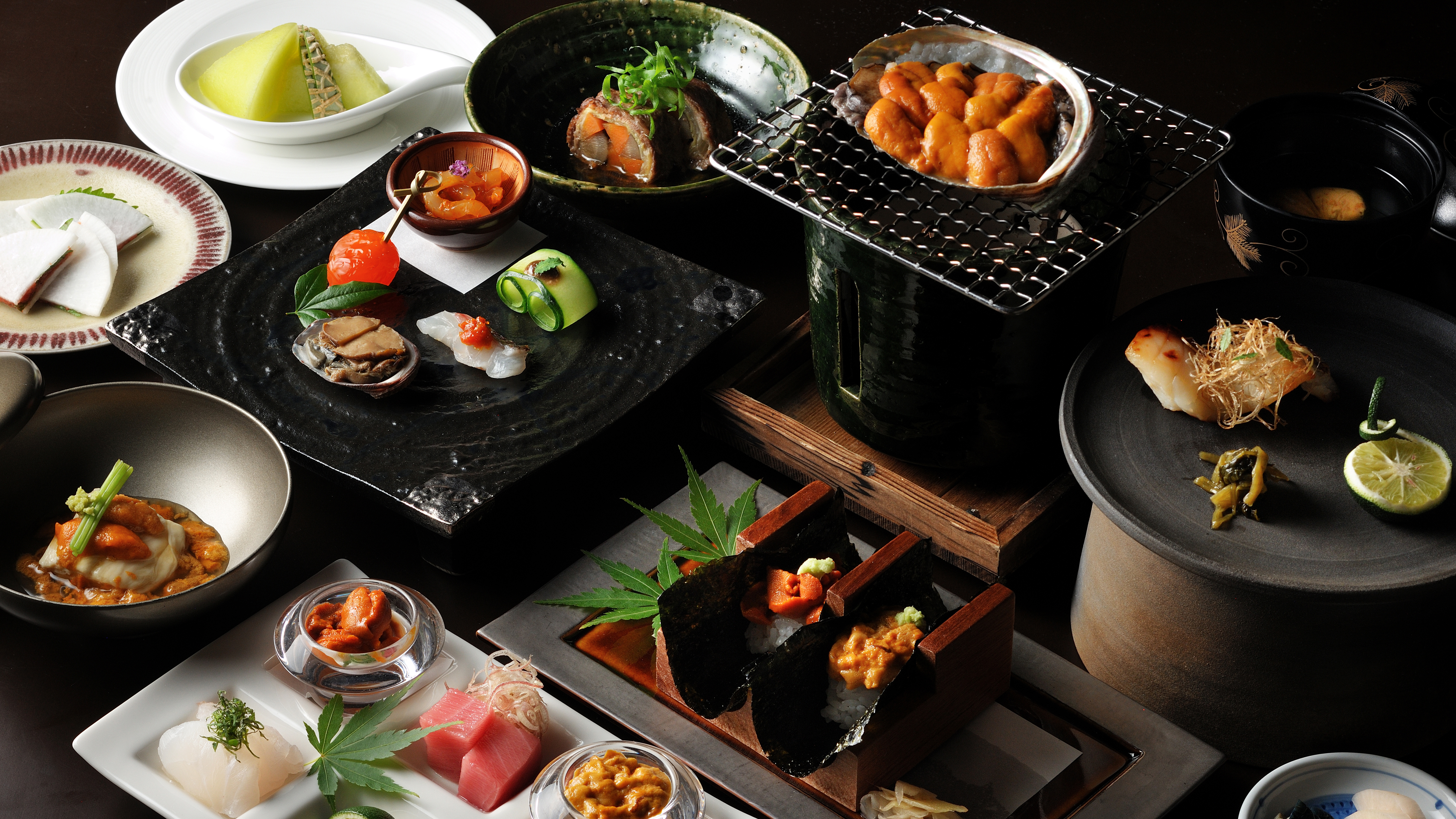 幻の九州産赤ウニ・北海道産ウニ食べ比べ会席