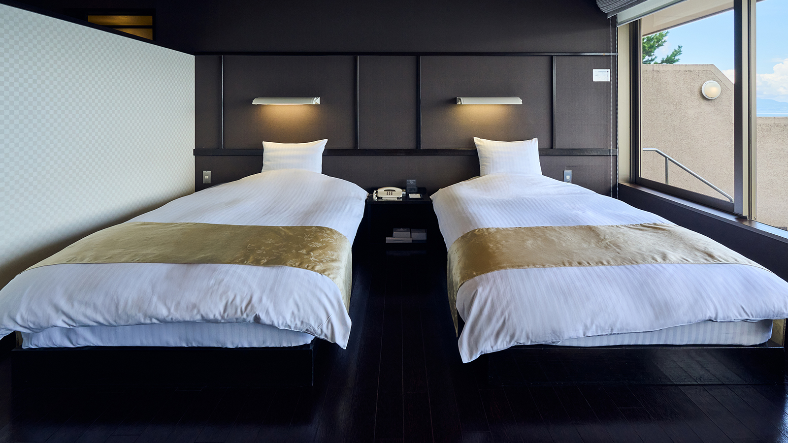 源泉かけ流し露天風呂付離れ華館「萩」