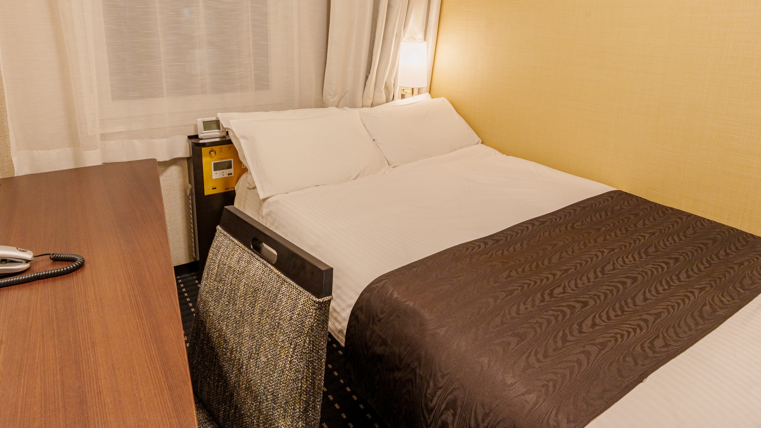 セミダブルルーム