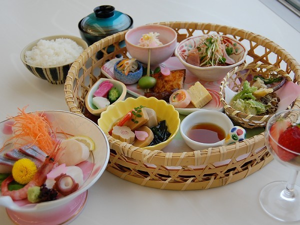 Spring Shunsai-tei Gozen