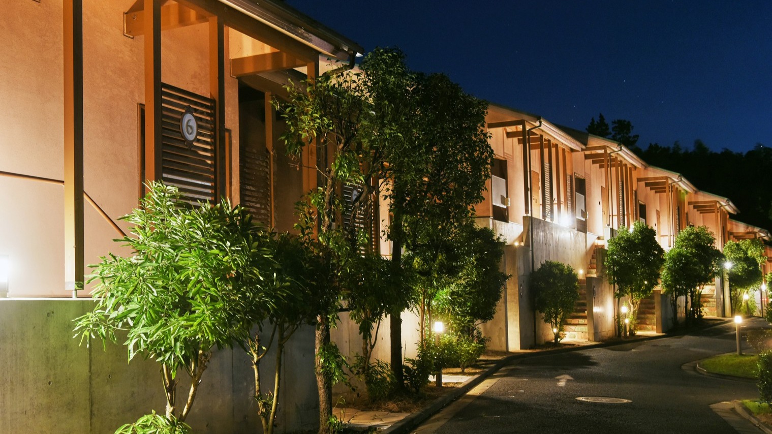 全室「離れ」のアジアン風コテージ