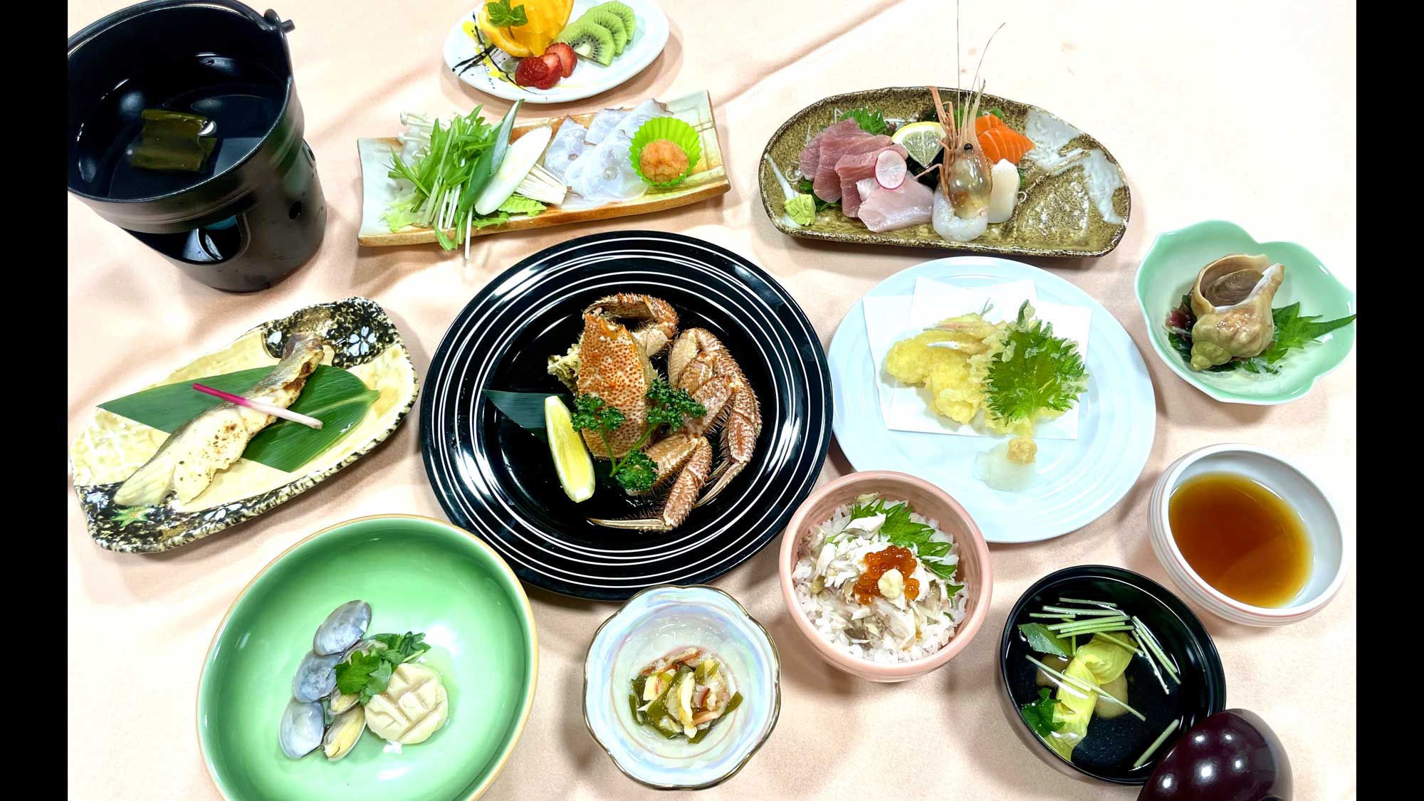 【贅沢プラン一例】毛ガニ半身と道産タコしゃぶ付の贅沢なお食事です。