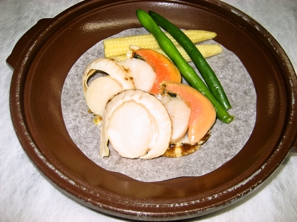 【楽天スーパーSALE】5％OFF３、地元の伊勢海老の鍋にアワビ料理、松阪牛陶板焼が付くプラン