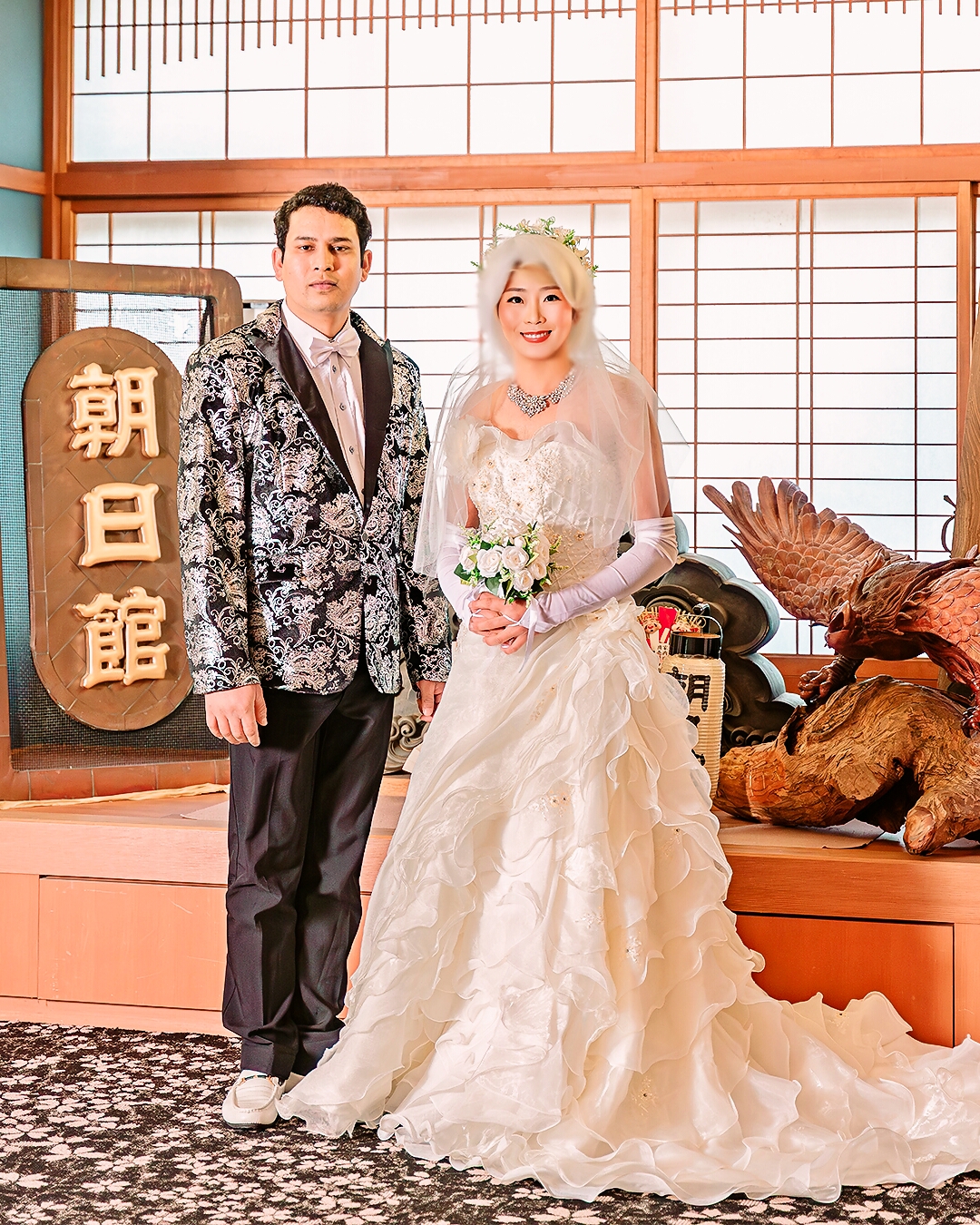 ウエディングドレス、ロビー前