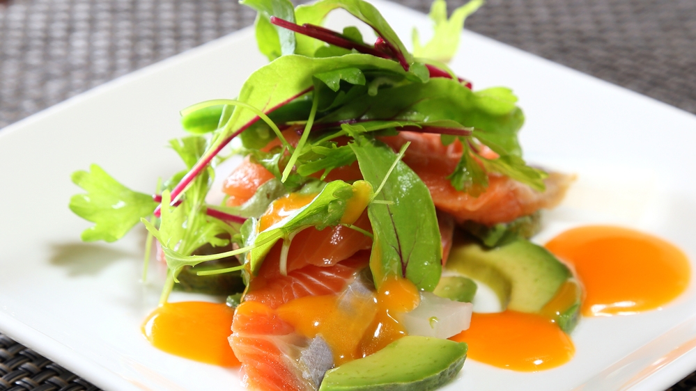 信州サーモン、旬のお刺身、馬刺しと源泉かけ流しの天然温泉を楽しむプラン【部屋食】　