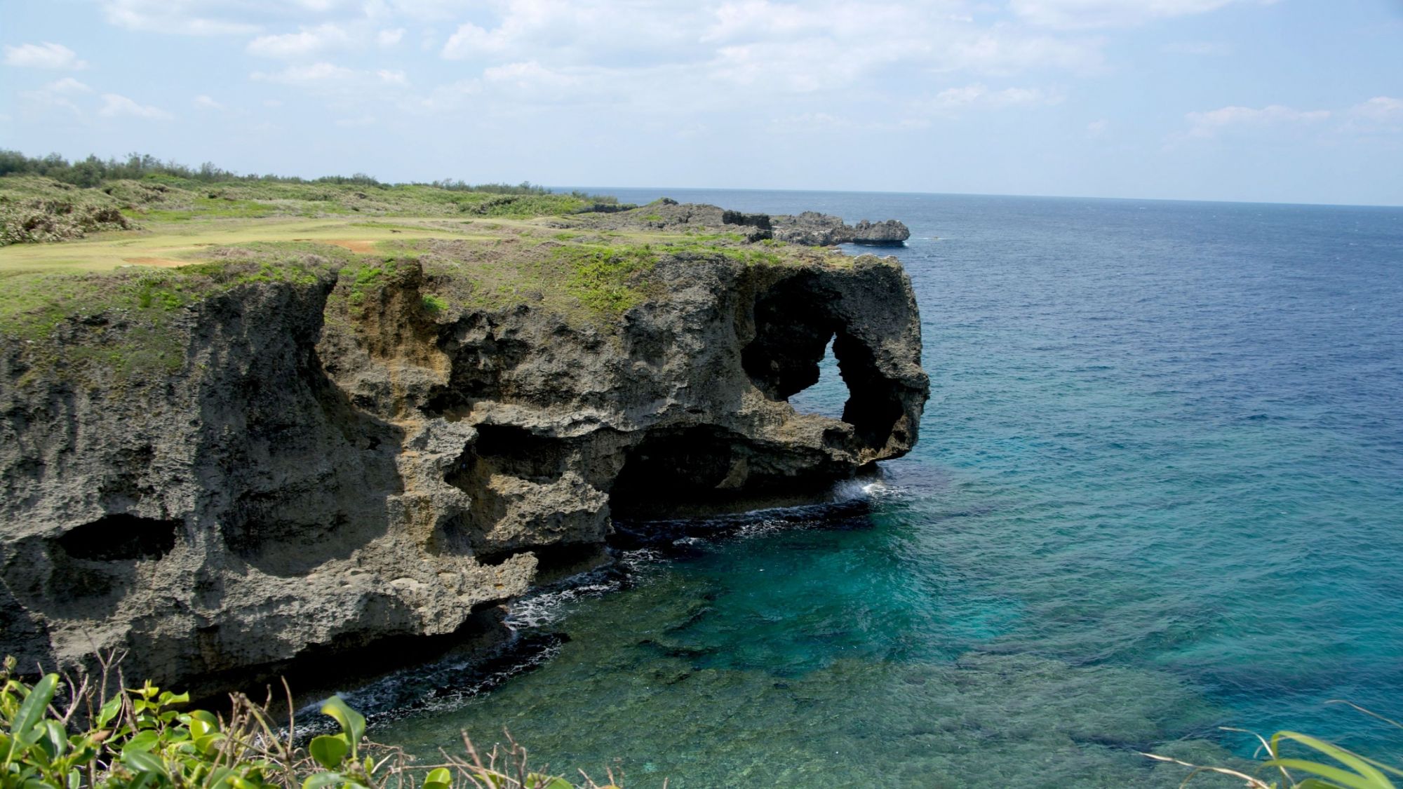 【万座毛】当館から車で約55分