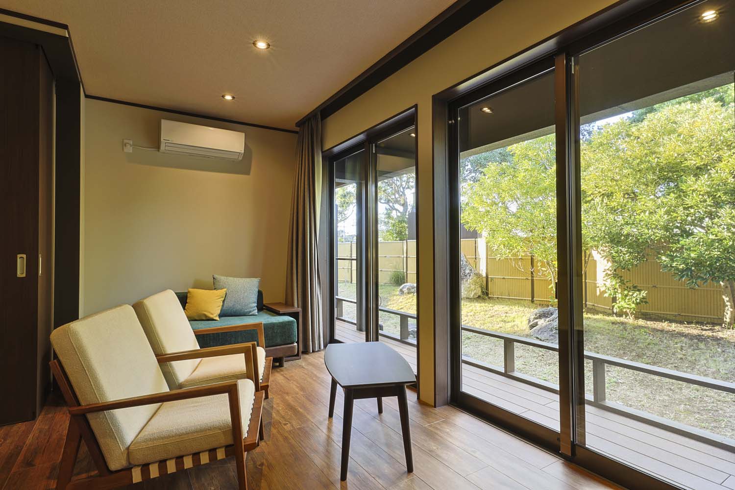 温泉露天風呂付客室102_1