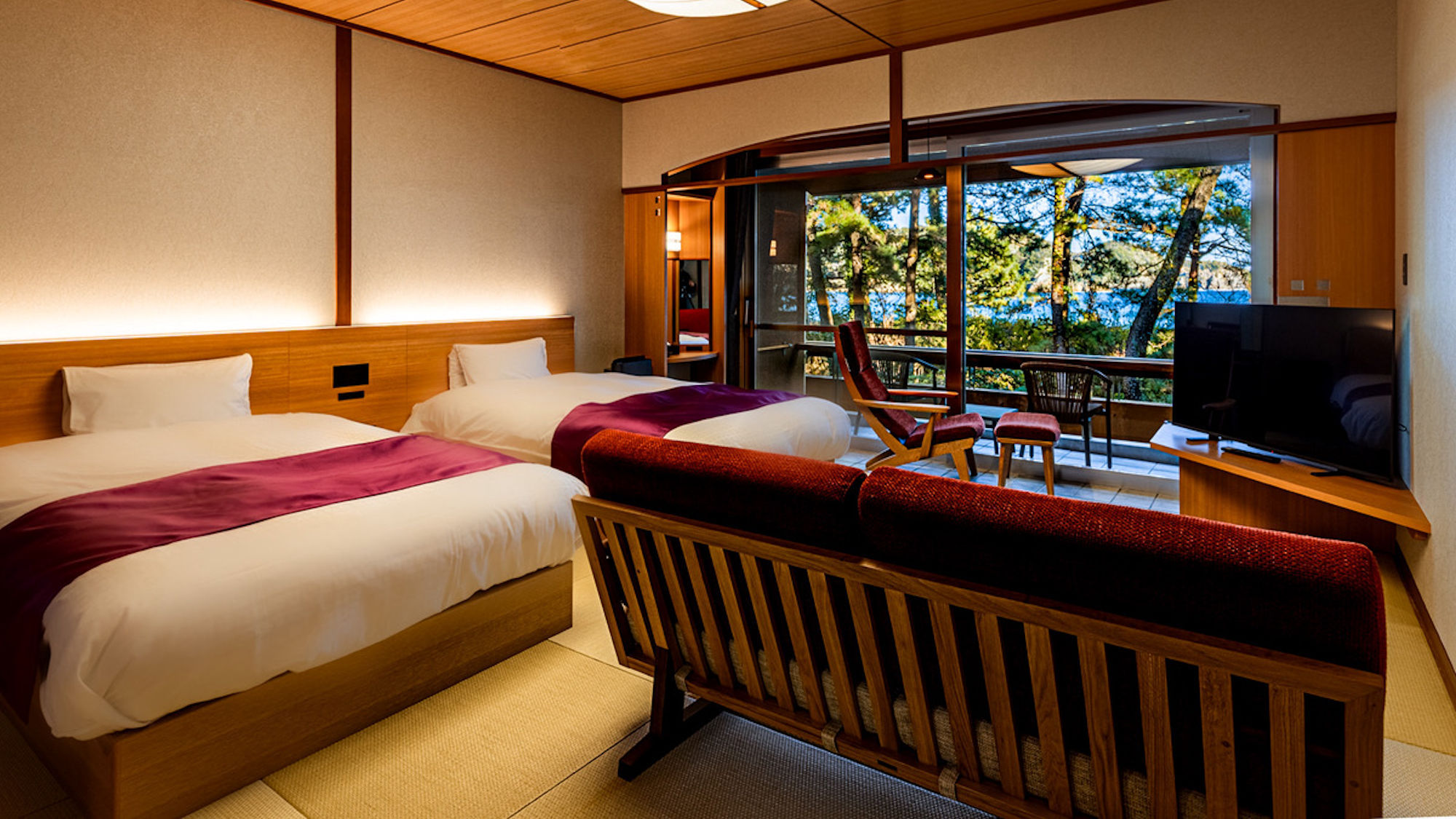 和風モダン客室Executiveツイン「遊凪yuunagi・遊雲yuuun」