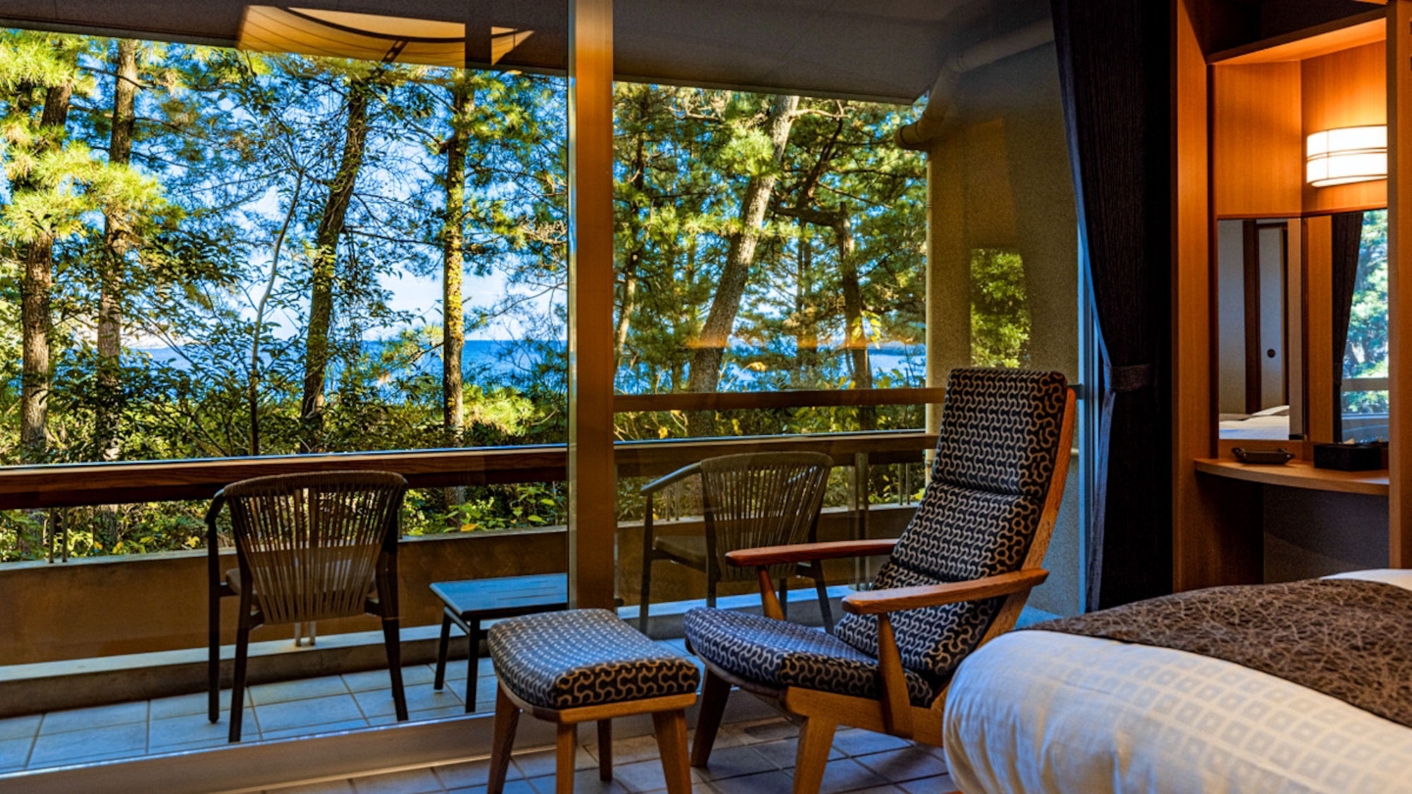 和風モダン客室Executiveツイン「遊凪yuunagi・遊雲yuuun」