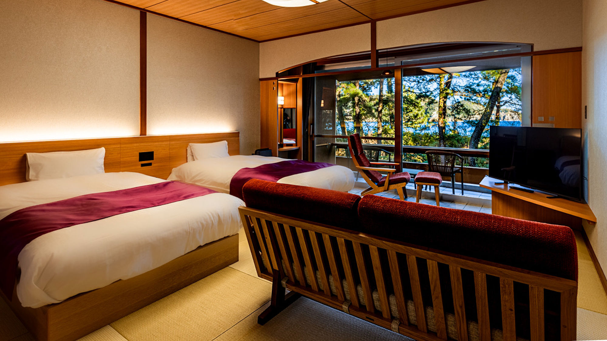 和風モダン客室Executiveツイン「遊凪yuunagi・遊雲yuuun」