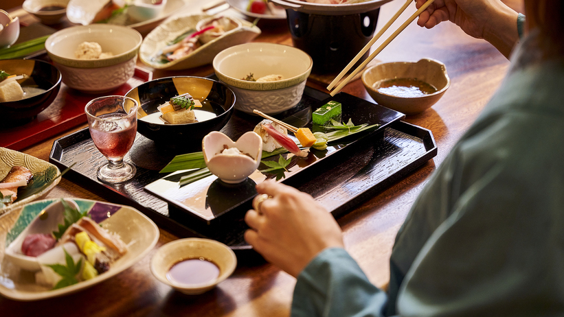 【家族みんなで長寿のお祝い】「祝い酒」「料理一品サービス」など嬉しい4つの特典付☆温泉でおめでとう！