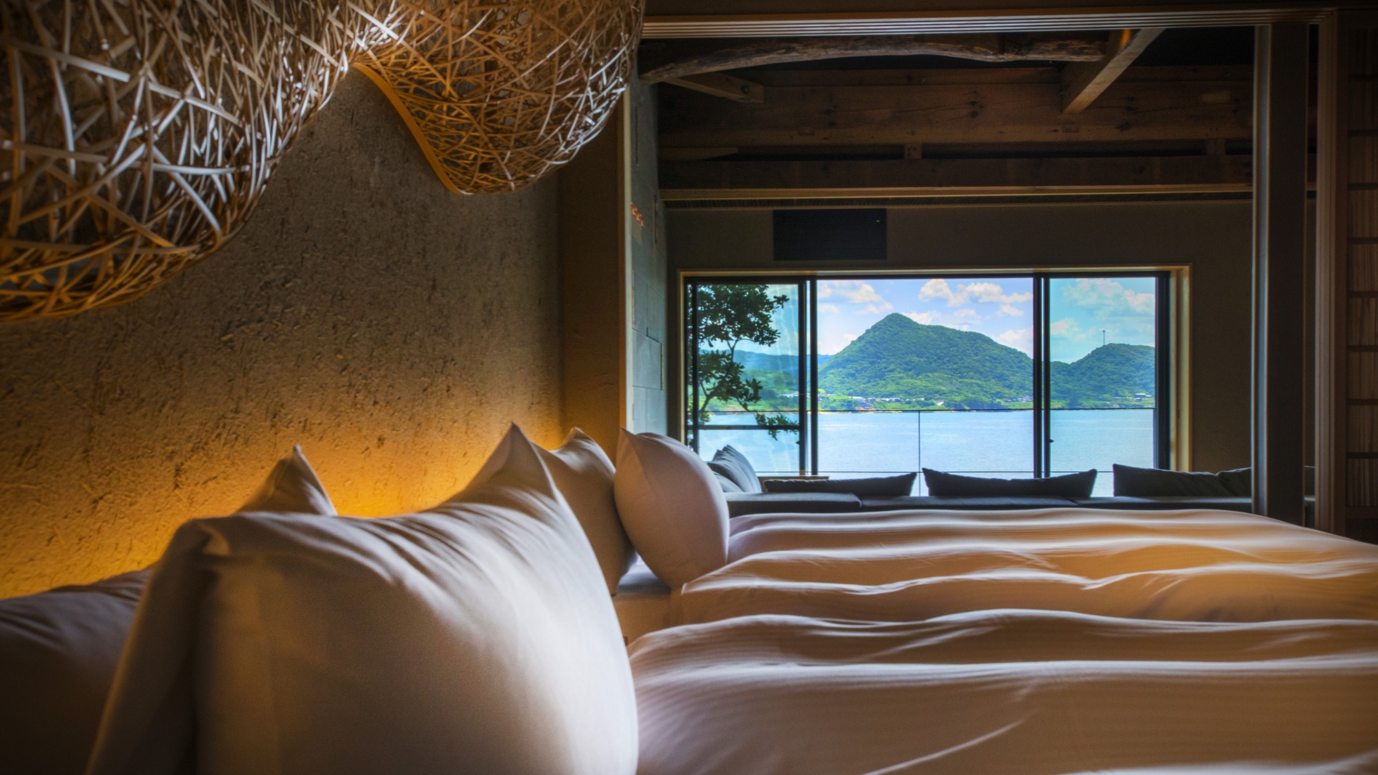 孤島の隠れ家「城島別邸-火宿ル-」