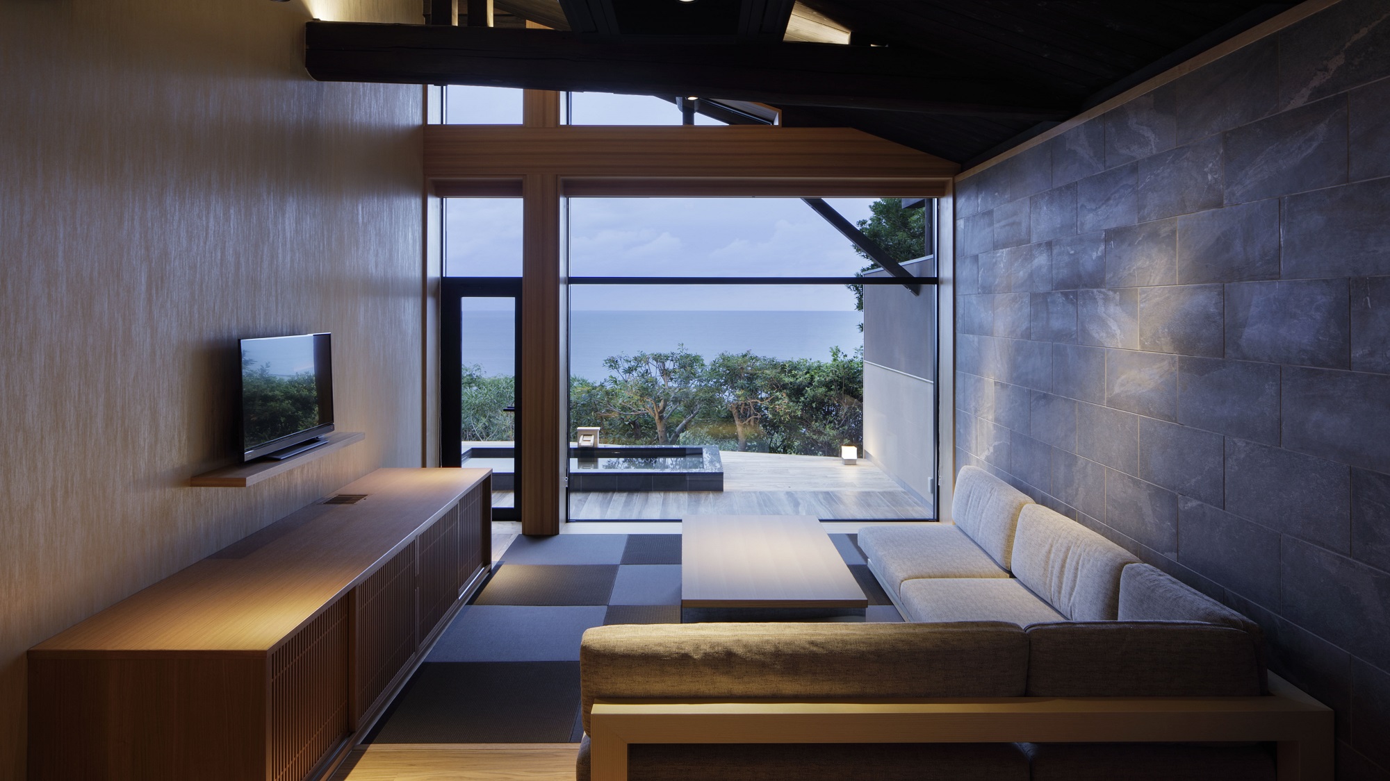 窓に広がる夕日と海 美食を奏で150有余年 間人温泉 炭平 宿泊予約 楽天トラベル 窓に広がる夕日と海 美食を奏で150有余年 間人温泉 炭平 宿泊予約 楽天トラベル