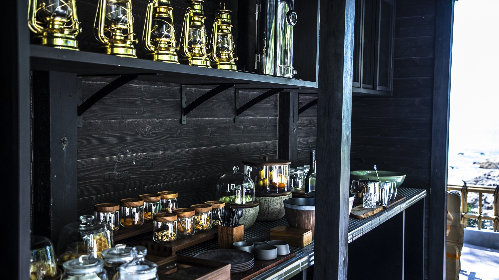 孤島の隠れ家「城島別邸」焚火クラブラウンジ