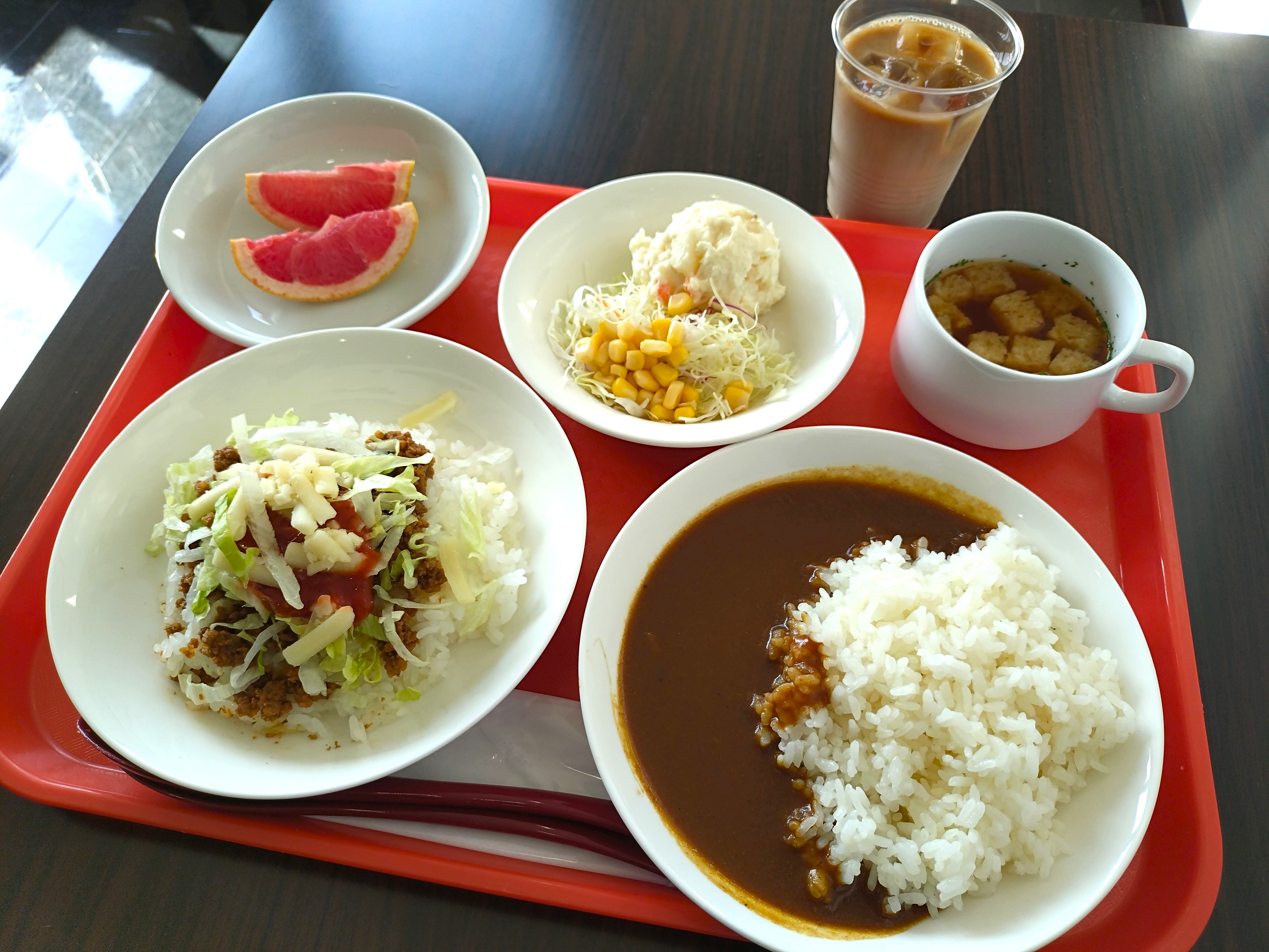 盛付例1「カレー&タコライス」