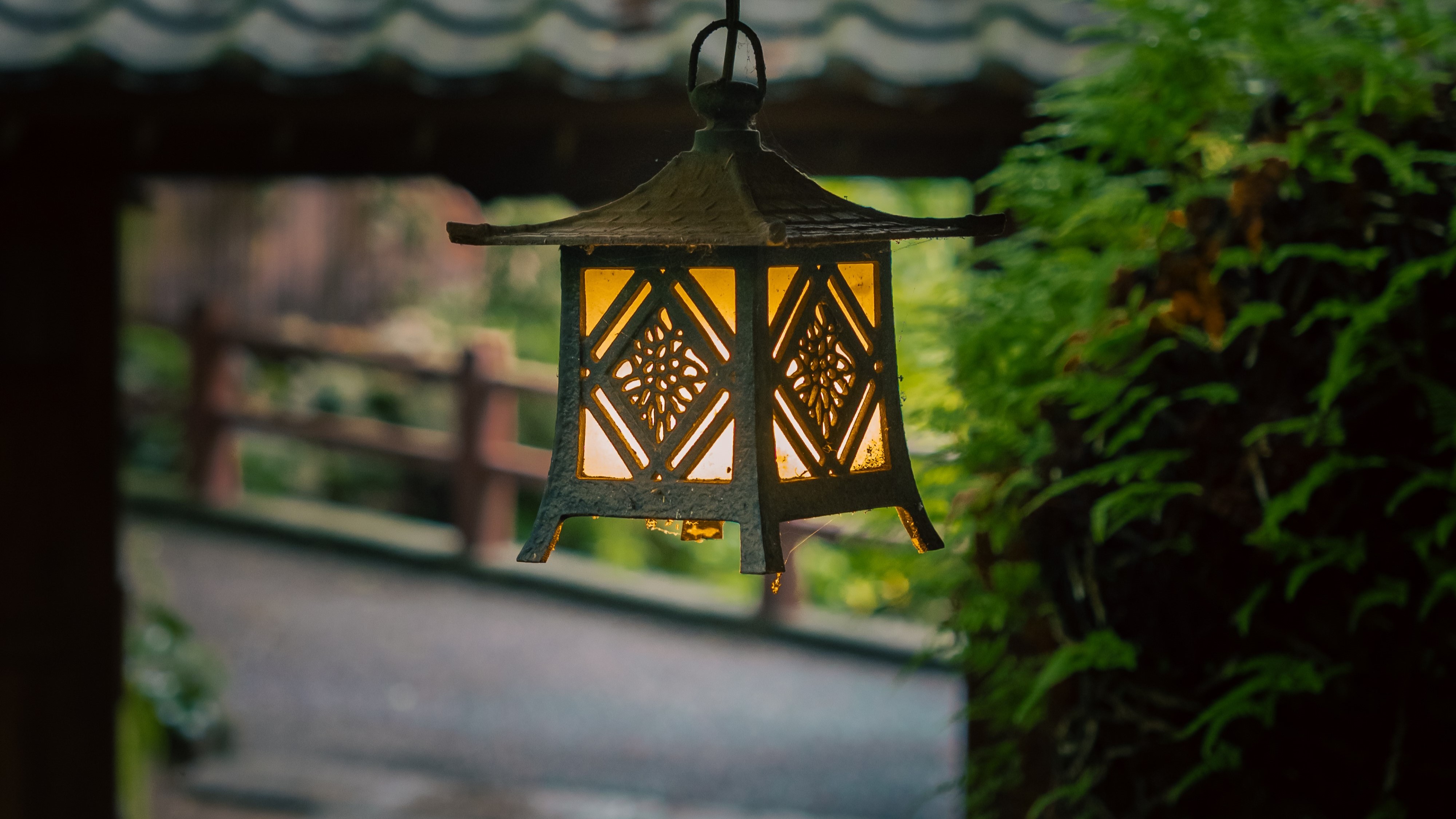 【正面玄関】照明