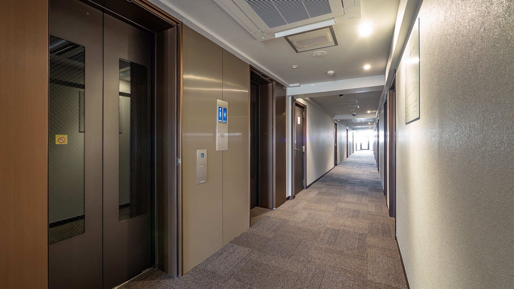 エレベーター（館内）