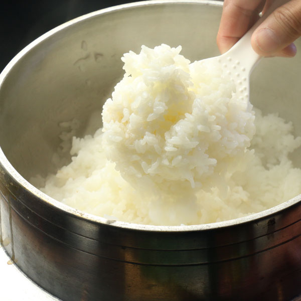 【朝食】ピカピカつやつや☆羽釜で炊くサーファー米