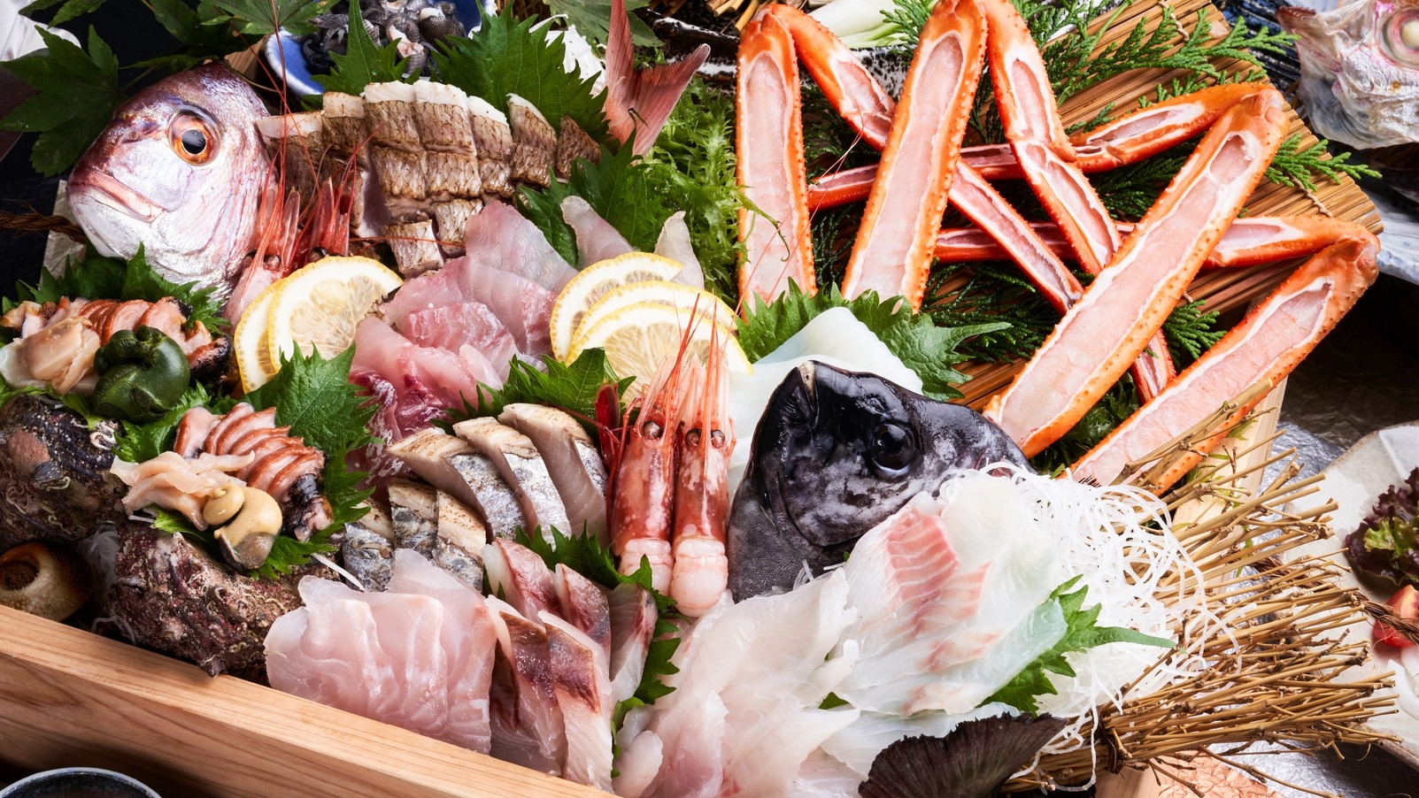 春の海幸★贅沢会席　〜香住ガニ・旬魚姿造り・ノドグロの豪華魚介をご堪能〜