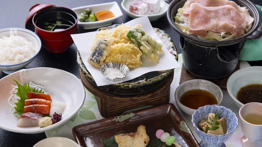 【旬彩ベーシック（ミニ会席）】量は控えめ、満足感はしっかり♪リーズナブルに楽しめる会席（2食付）