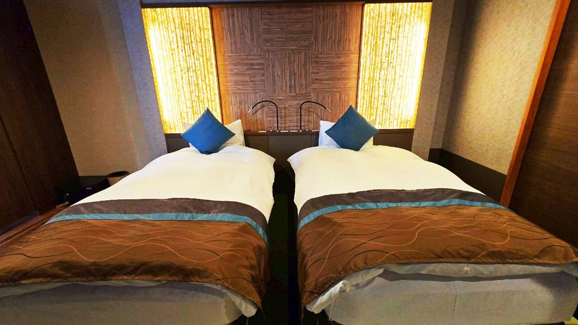 ◆デザイナーズルーム-海の座／ＤＸ和洋室◆ベッドイメージ