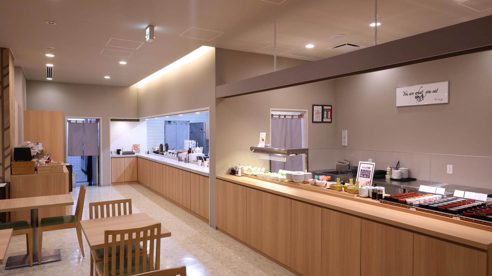 ◆1階レストラン「HATAGO」レストラン会場と朝食リニューアル！