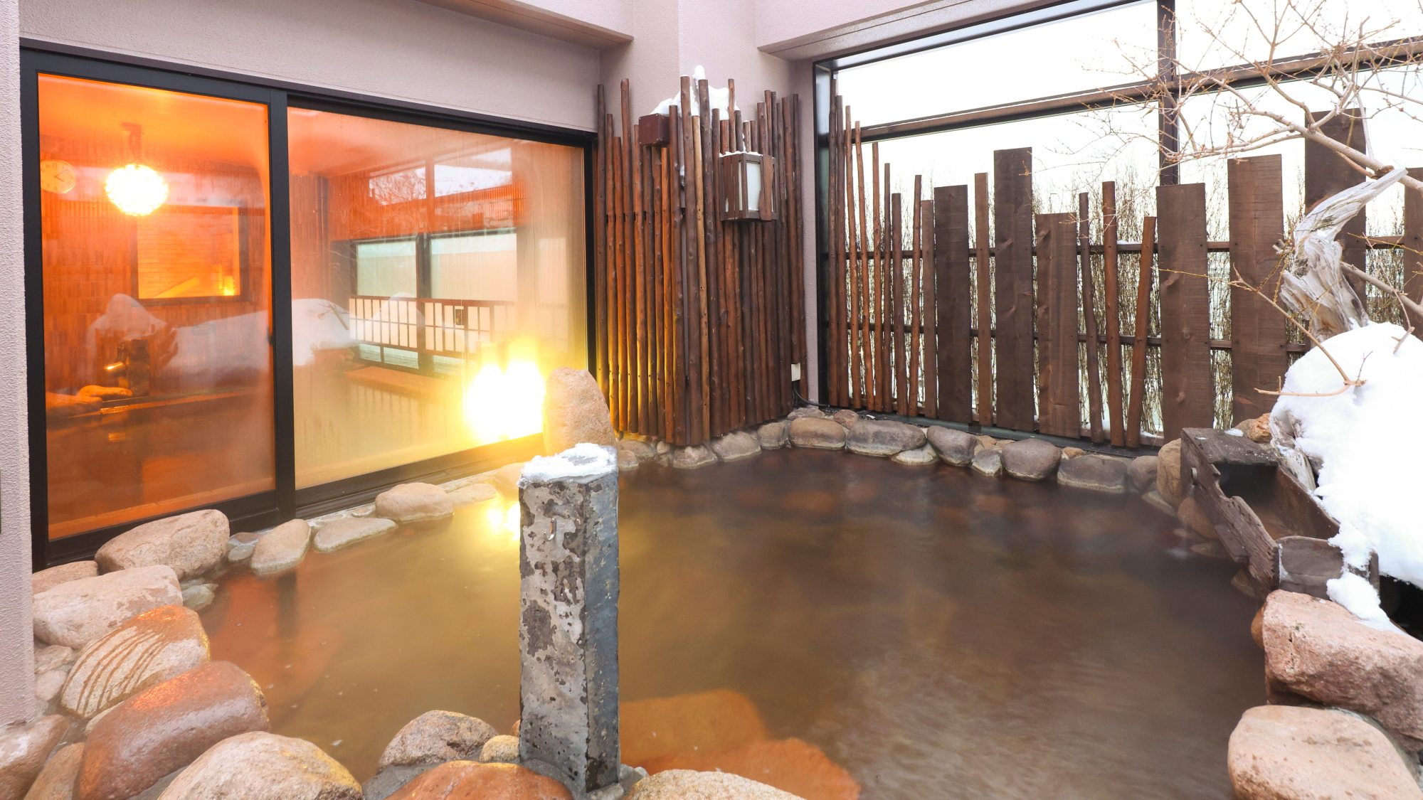 ◆女性大浴場露天風呂(湯温43°)