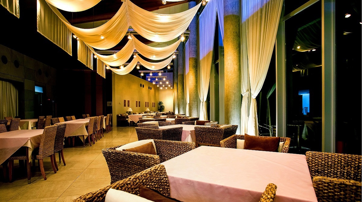 【秋冬SALE】キッズパーク入園券付！ホテルレストランで峰山高原特製鍋プラン（2食付）