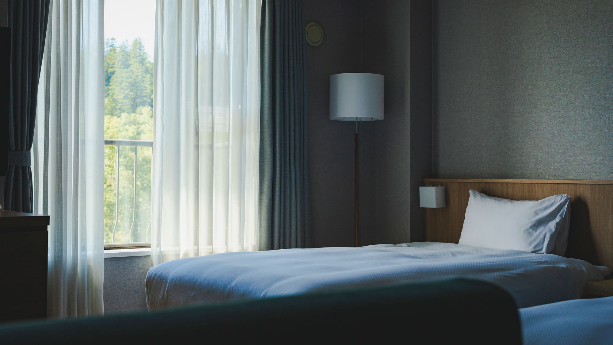 日本有数の国立公園で、自然に身を任せて過ごす心地よさ。（客室一例）